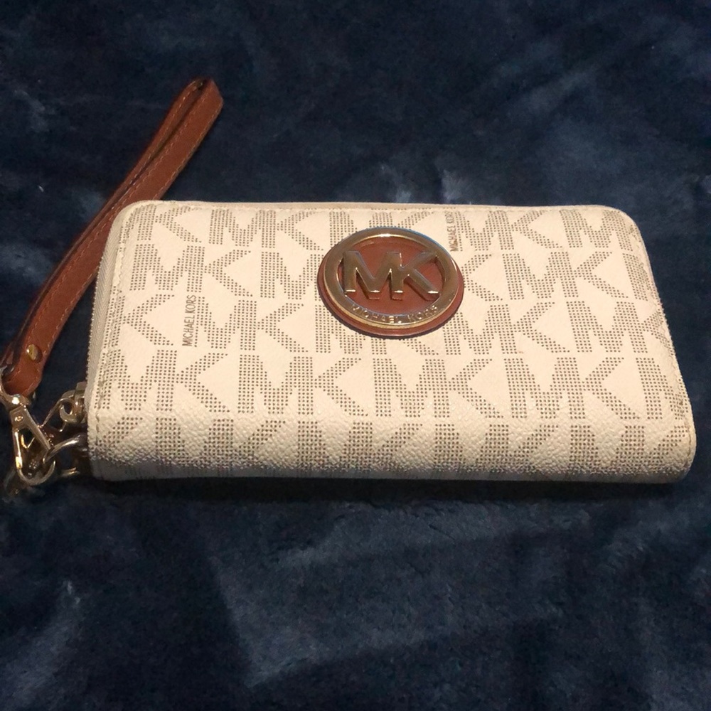 Mk - Picture 4 of 4